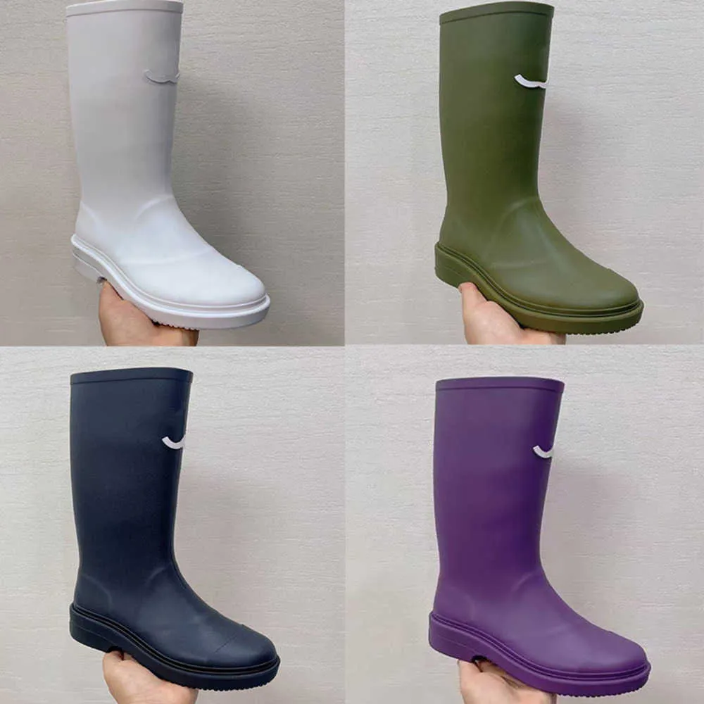 مصمم رطبة المطر أحذية الركبة التمهيد 23FW Rain Rain Boot Shoes منصة ركبة عالية المقاومة للماء نمط عارضة