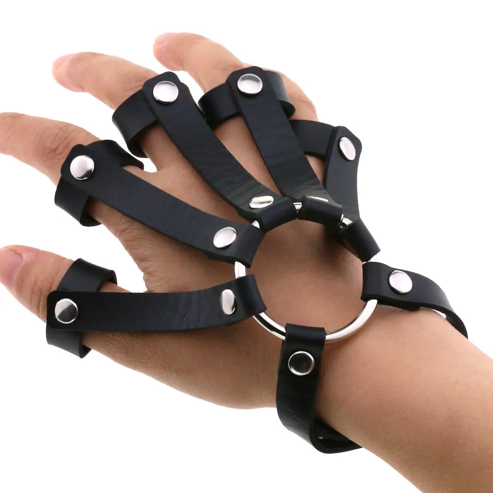 Costume Accessories Personalized Leather Ring Bracelet Integrated Hand Band Cuff Bracelet Gloves