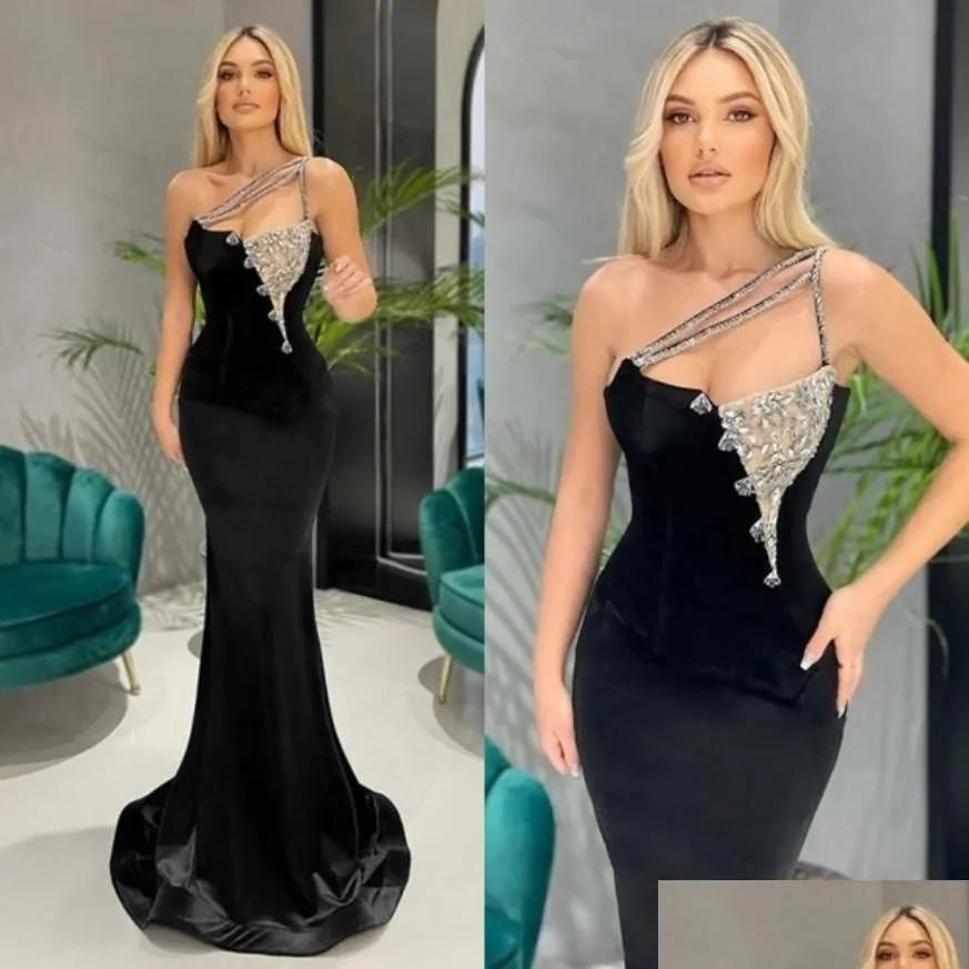 Elegantes afrikanisches sexy schwarzes Meerjungfrau-Abendkleid, lang, für Damen, Samt-Abschlussballkleid, einschulterig, mit Perlen besetzt, Kristalle, formeller Party-Abend, Gonws für besondere Anlässe