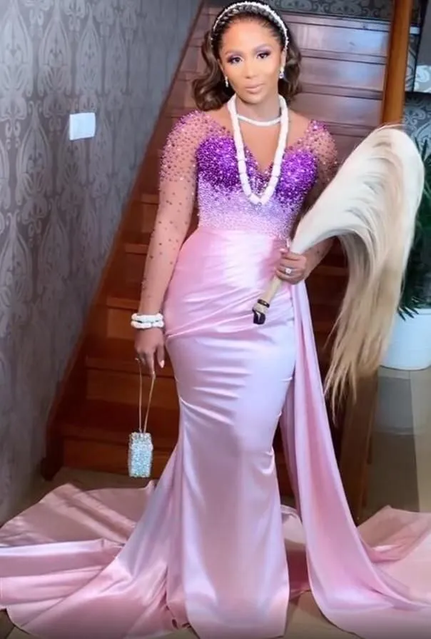 Chic Aso Ebi Abiti da sera a sirena rosa Lunghi eleganti maniche illusione Scollo a V profondo Perline Paillettes Abiti da ballo formali Abiti da festa Custom Made