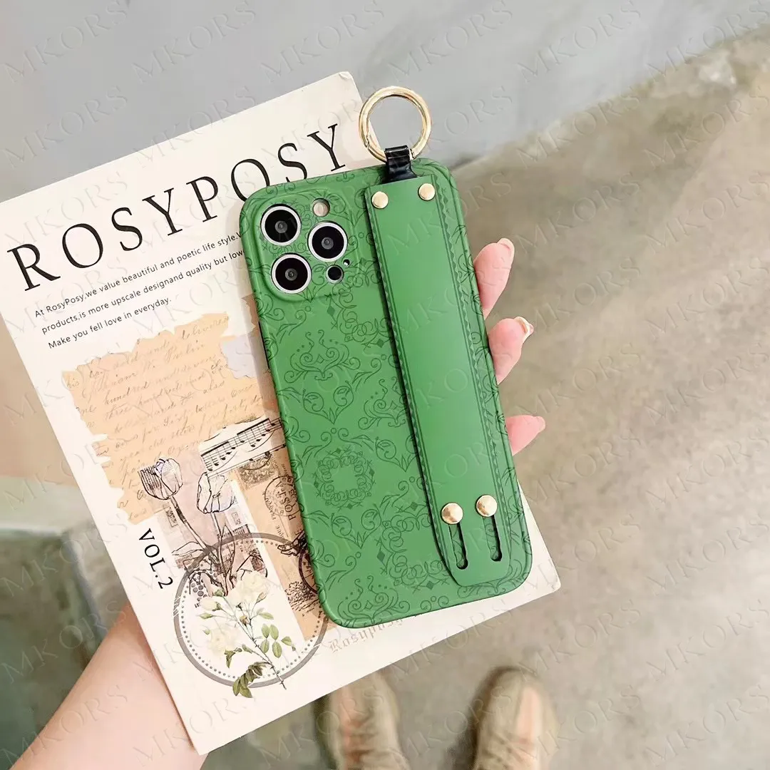 Luxury Classic Wrist Strap Band Cell Phone Cases Green Print Shell Case for iPhone 14 Plus 14pro 13 13pro 12 12pro 11 Pro Max X Xs Xr 8 7 Plus Se Soft TPU Shockproof Cover