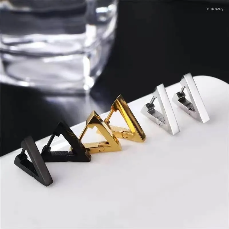 Orecchini a cerchio Triangolo per donna Acciaio inossidabile Cartilagine Orecchio Colore oro Punk Piercing Accessori Gioielli all'ingrosso KAE280