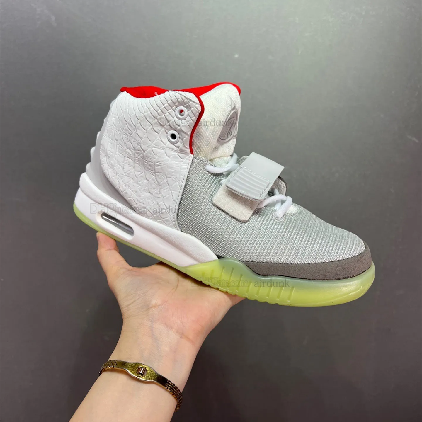 Air yeezy shop 2 dhgate