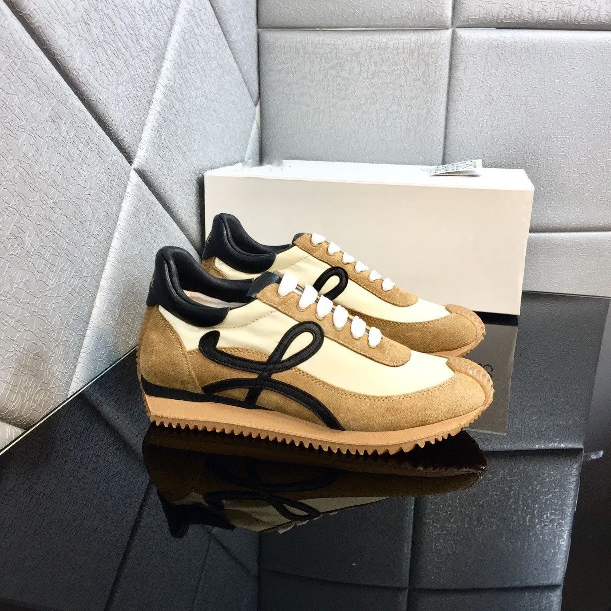 VIP【関税送料無料】希少 Loewe Flow Runner Sneakers Wholesale Mens Womens Luxury Casual Shoes Flow Runner In