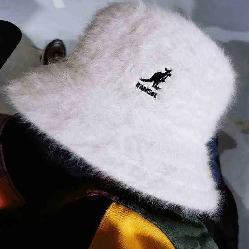 Furry white sales kangol hat