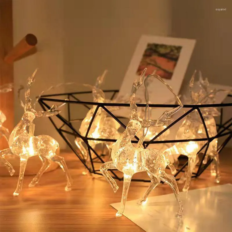 Cuerdas 2022 Feliz año LED Sika Deer Light String Navidad en forma de alce Oranments Árbol de Navidad Linterna Feliz decoración para el hogar
