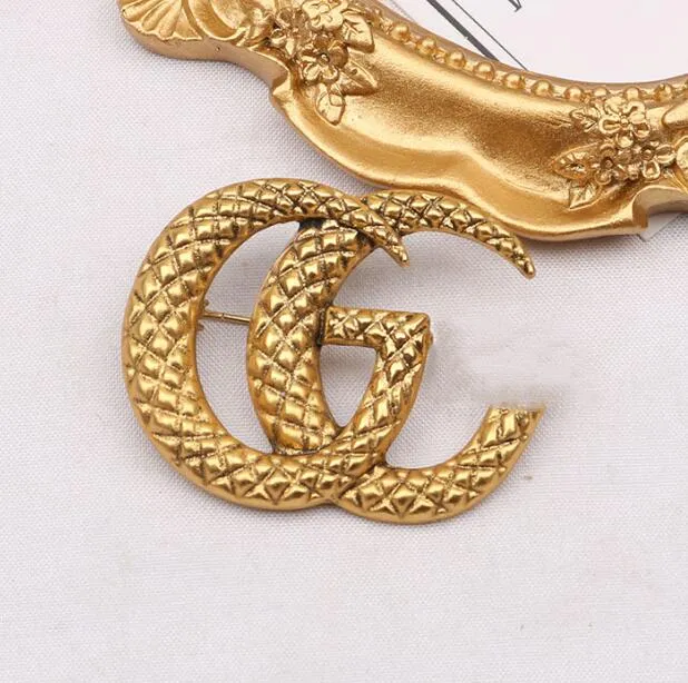 15style 18k oro gold g di lettera groochindata classica designer di perle donne perle lettere di strass per le lettere abiti per spillo per la moda per spillo per la moda per spillo per la moda ee