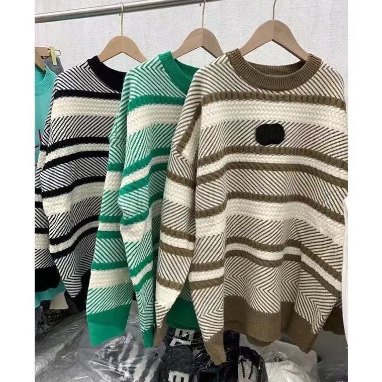 Causel Women Sweaters Letter Brodery Sticks Geometry Line Design Apparel Winter Warm tröja Lous Top Fashion Clothing