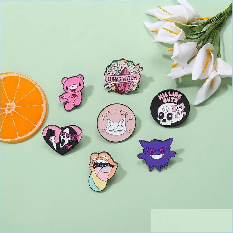 Pins Brooches Skl Heart Pink Bear Brooch Unisex Alloy Round Cat Letters Lapel Pins Animal Monster Enamel Cor Badges For Bac Dhgarden Dhkn4