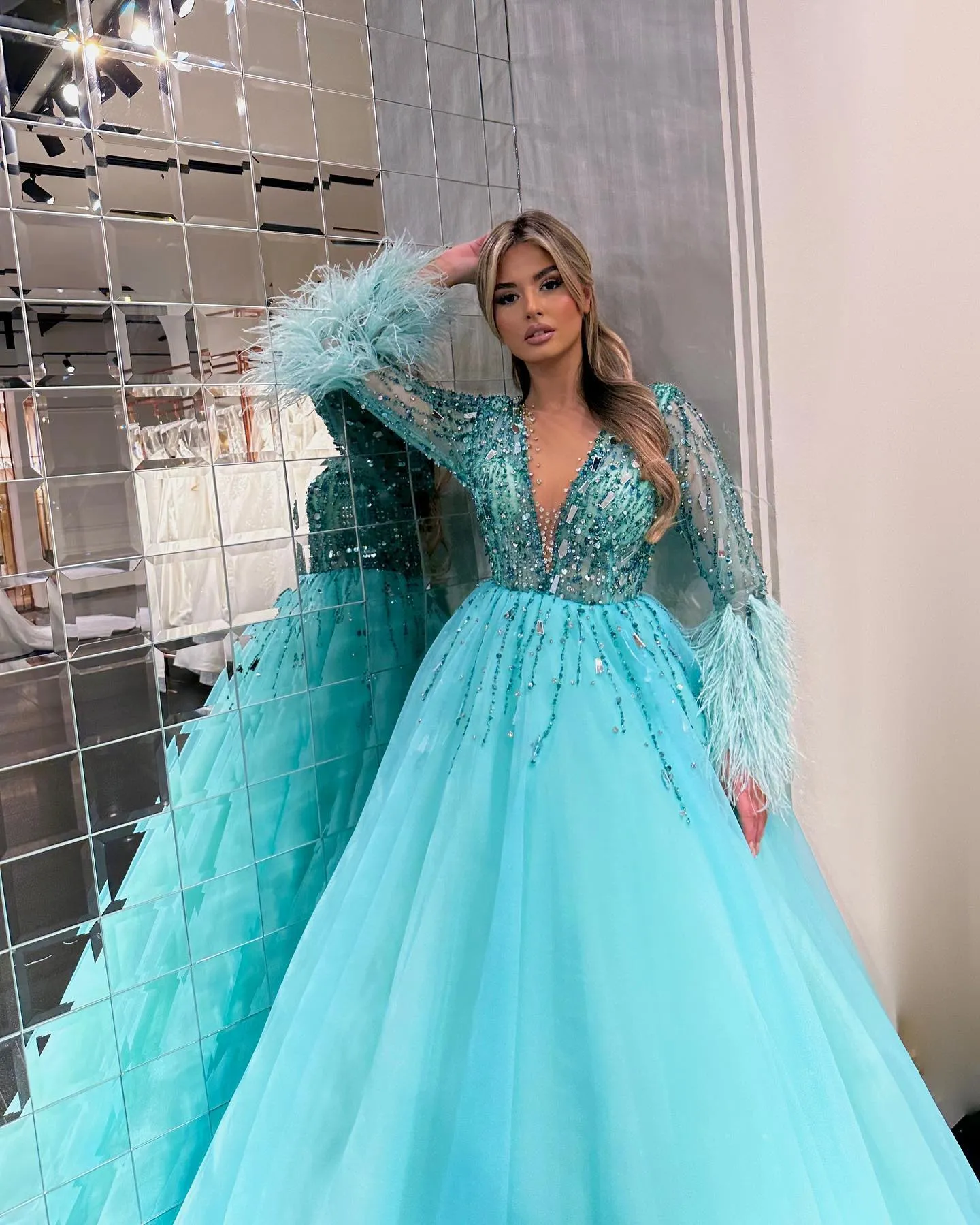 Turquoise top prom dresses