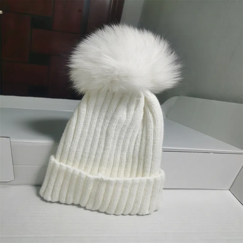 Beanieskull caps mode märke vinter vuxna kvinnor flicka tjock ull stickning mössa cap casual lady real päls pompoms stickade hatt skallies gorros 221129