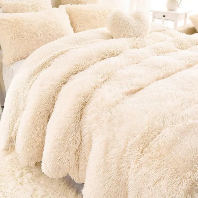 Blankets 35 Arrival Long Shaggy Throw Blanket Bedding Sheet Large Size Warm Soft Thick Fluffy Sofa Sherpa Pillowcase 221130