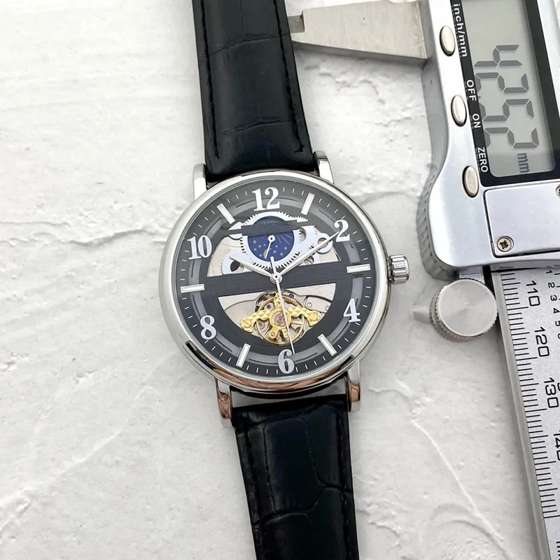 Erkekler Paslanmaz Çelik Turbillon Üç Dikiş Lüks Marka 46mm Otomatik Mekanik Saatler Deri Kayış Sepeti Moda Stil