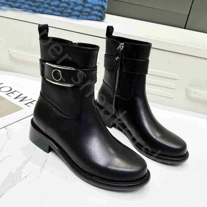 Designer Boots Women Ankle Boots platform Black flats combat Boot low heel lace-up booties leather chains logo buckle womens luxury Designers shoes 35-41