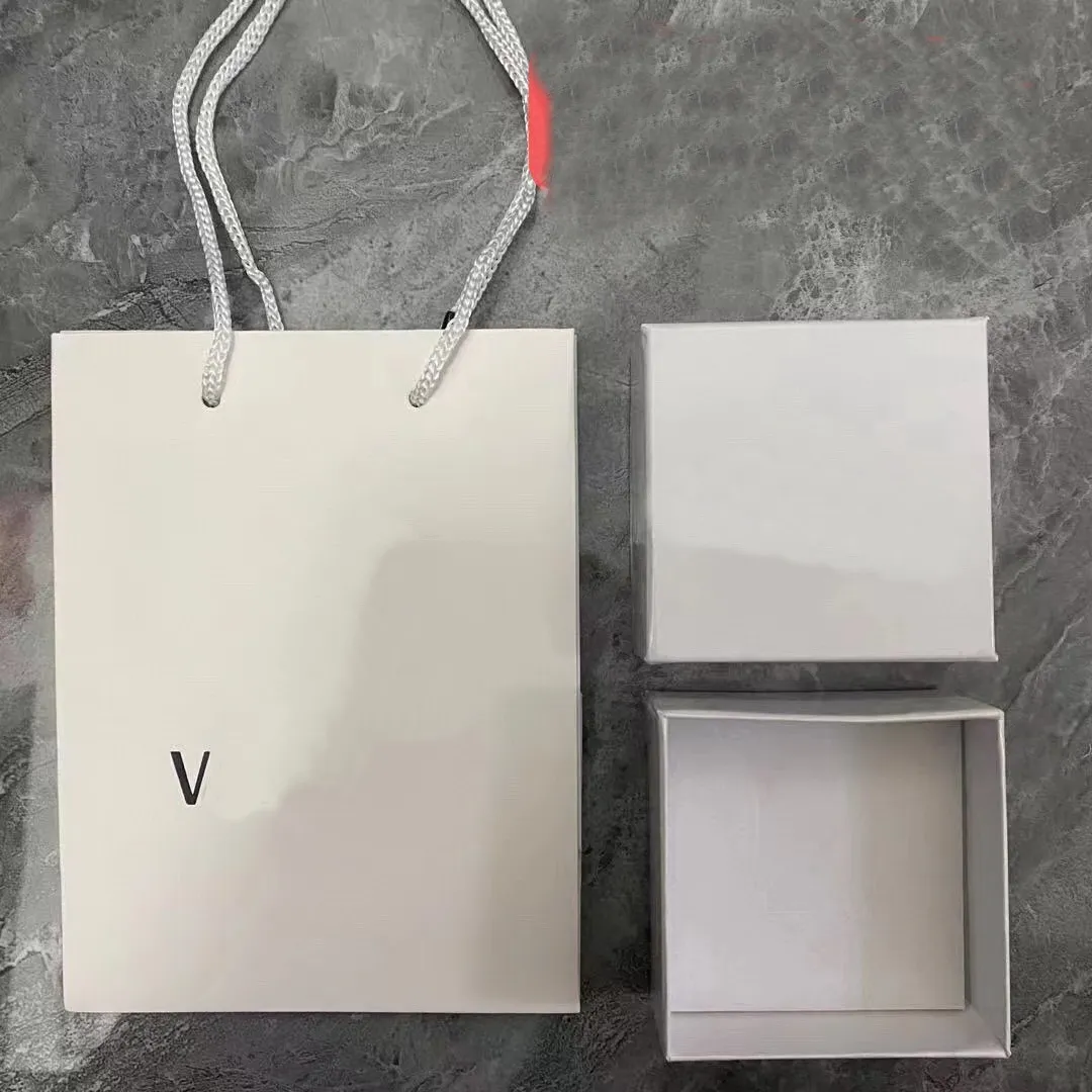 Luxury F Letter White Boxes Jewelry Accessories Packaging & Display Box Gift-Bag Necklaces Bracelets Earrings Ring gem storage boxs