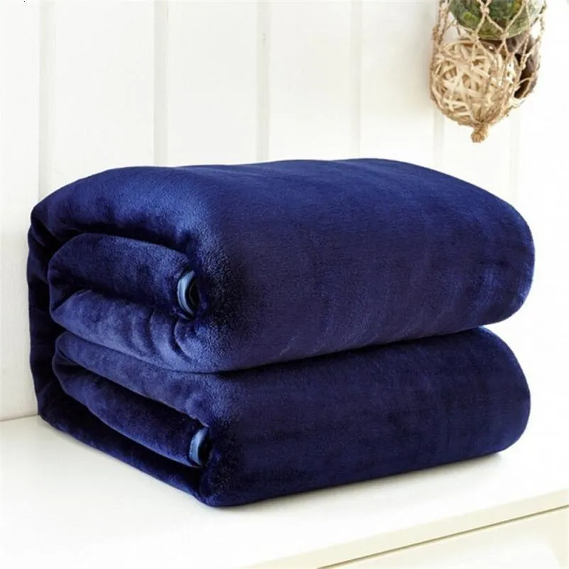 Cobertores 50x70cm Sofá portátil de ar sólido lança lençóis de flanela de flanela Inverno quente lename de cama super macia para crianças Têxtil caseira 221130