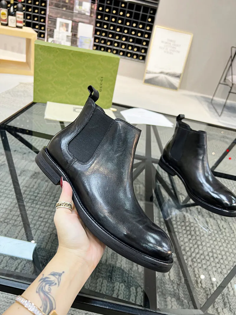 2023 Man Martin Boots for Woman Black Oryginia skórzana jesień zima nowa matowa moda noszenie najlepszych projektantów mężczyzn sukienka rozmiar 39-45 -m061