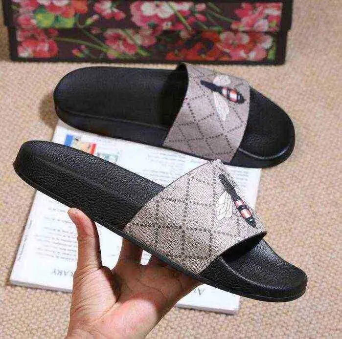 2022 Designer Men Women Sandalen met correcte bloemkist stofzak schoenen slangafdruk dia zomer brede platte sandaal slipper slip-on zilver