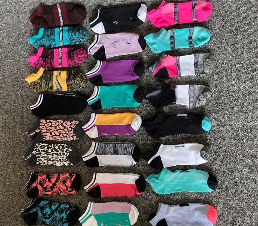DHL Pink Black Socks Algod￳n de algod￳n para adultos Calcetines cortos de tobillo Sports Baloncesto F￺tbol Adolescentes Cheerleader New Sytle Girls Women Sock3124255