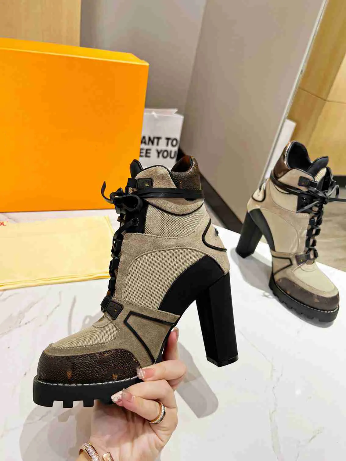 2022 Luxury Star Trail Ankle Boot Womens Suede Leather High Heel Booties Lace Up Martin Boots Lady Winter Ankles Boots