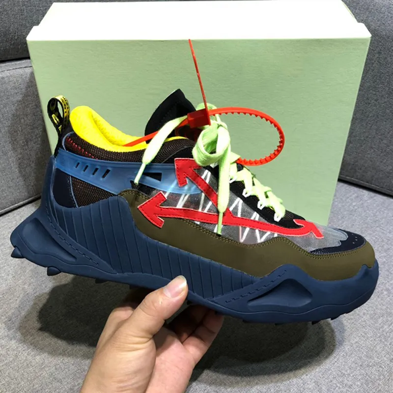 Scarpe da ginnastica con suola scolpita best sale