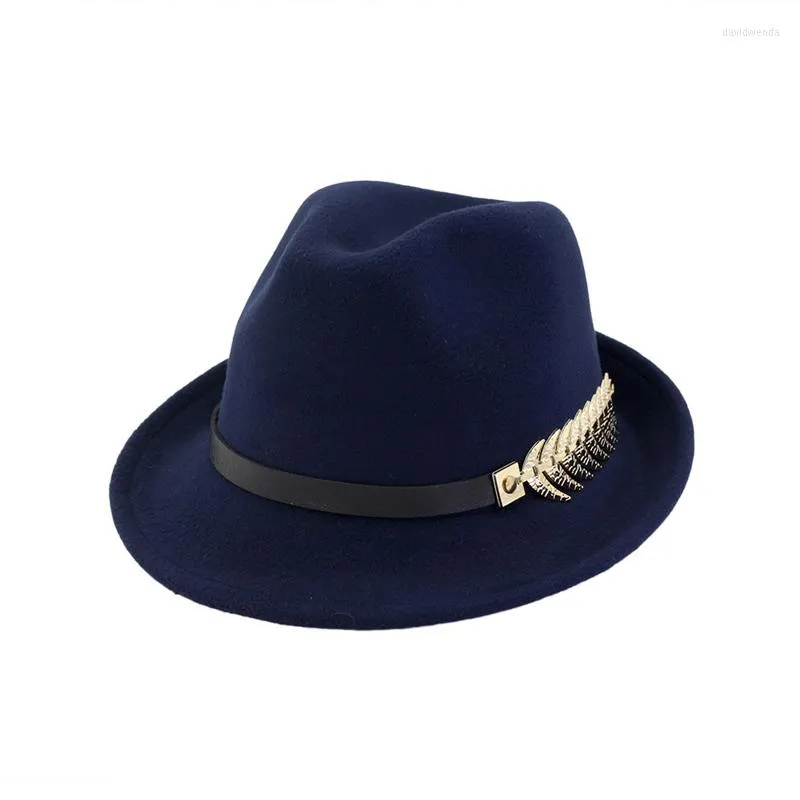 Basker europeiska amerikanska rullar kort grim ull filt fedora hatt f￶r m￤n kvinnor trend unisex jazz trilby med b￤lte metall gentleman hattar