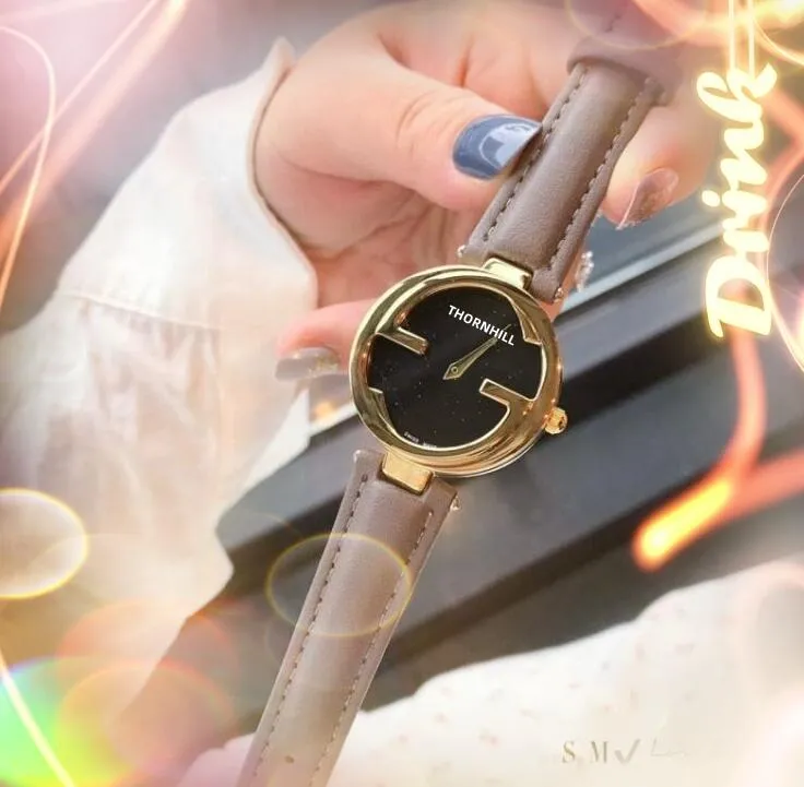 Premium G-Form berühmte Uhr Frauen kleine Mode Quarz Batterie Moonwatch Auto Datum Großhandel weibliche Geschenke Armbanduhr Geschenk Uhr Orologi Donna