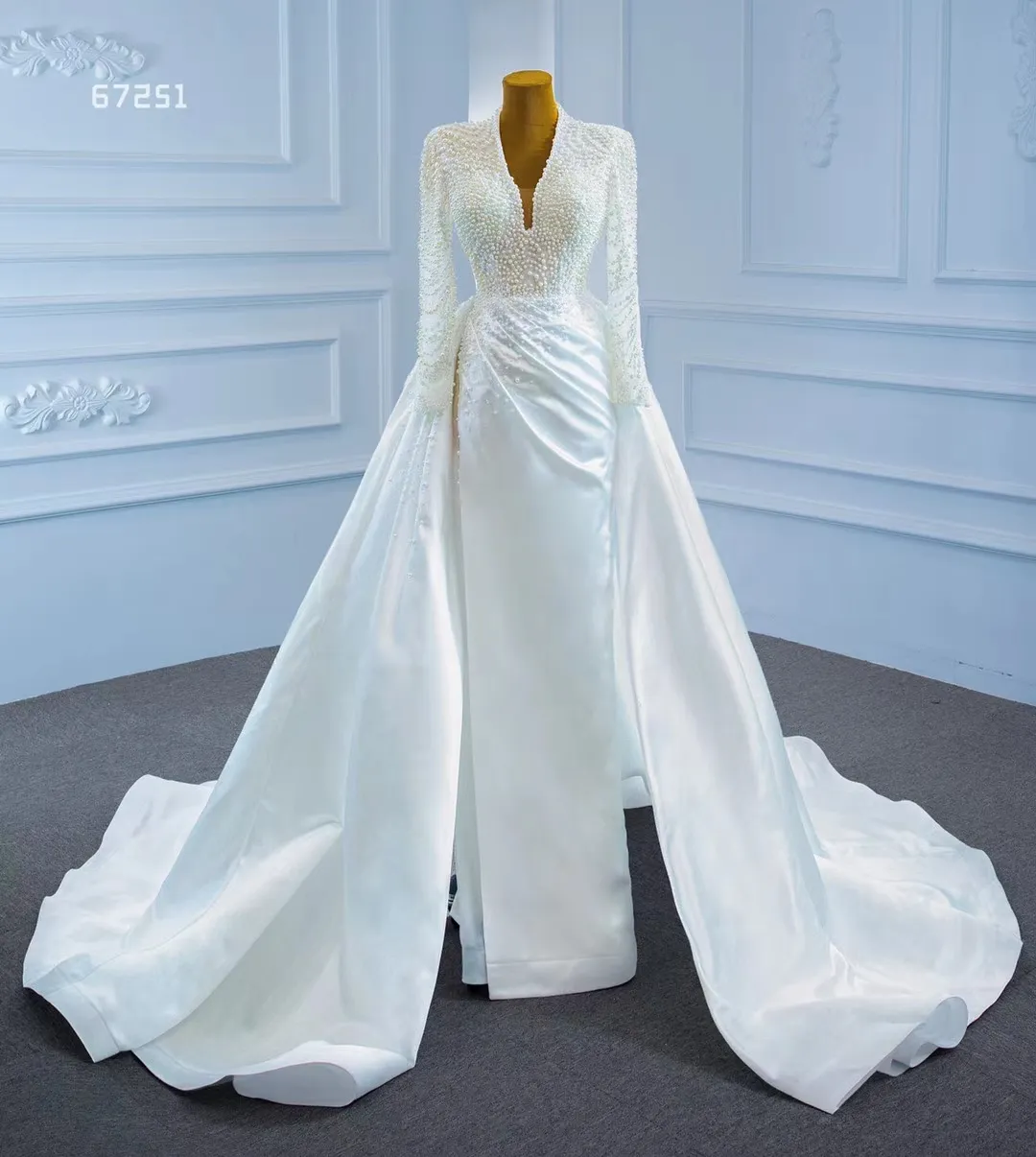 Meerjungfrau-Brautkleid mit Perlen, abnehmbares Brautkleid SM67251