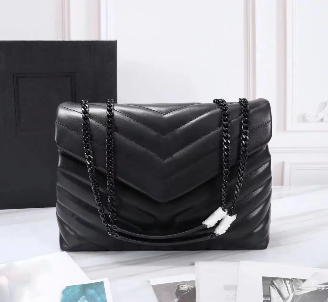 حقيبة الكتف اليدوية الفاخرة العلامة التجارية على شكل Y Seam Seam Leather Ladies Metal Chain عالية الجودة رسول Clamshell Messenger