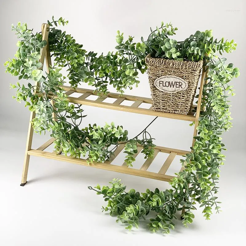 Decoratieve bloemen Kunstmatig plastic slinger nep eucalyptus wijnstok groen hangt voor huwelijkshuis feest tuin decor