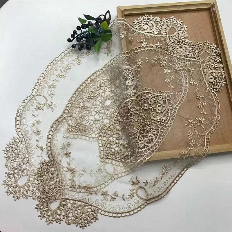 Tapis de table 1 pièces anti-brûlure salle à manger broderie artisanat napperon Style européen dentelle isolation plaque tapis tampons