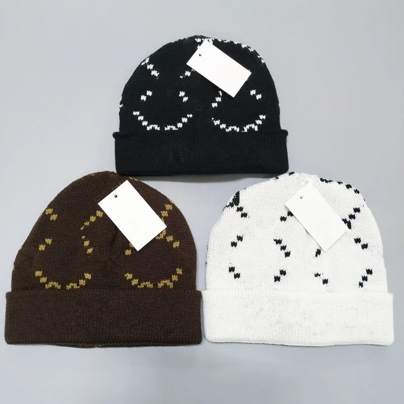 Män designer beanie hattar brev stickning hatt kvinnor hip hop varm vinter mössor design stickad mössa