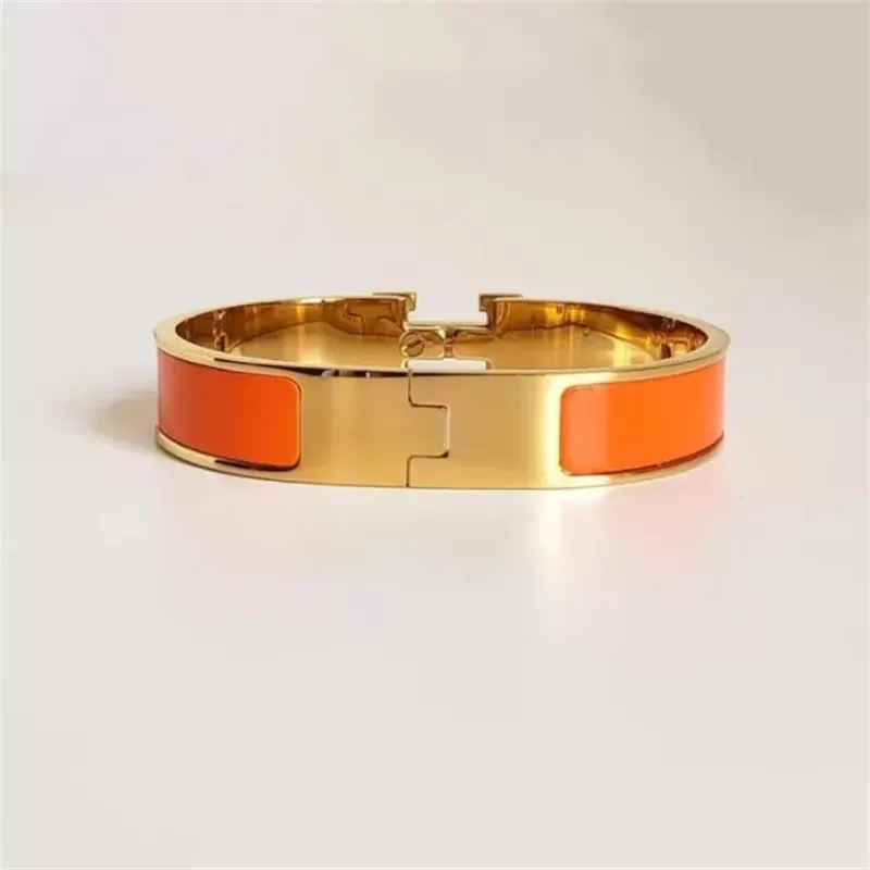 Designer Design Bangle For Women Stainless Steel Gold Buckle Bracelet Fashion Wedding Jewelry Men
