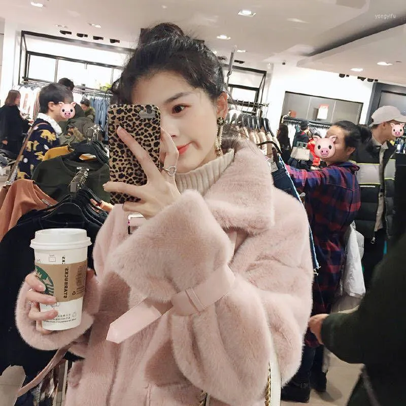 女性のトレンチコート毛皮の女性秋の冬の模倣ミンクのぬいぐるみコート小さなプラスベルベット太いジャケット韓国ファッション美しいカジュアル