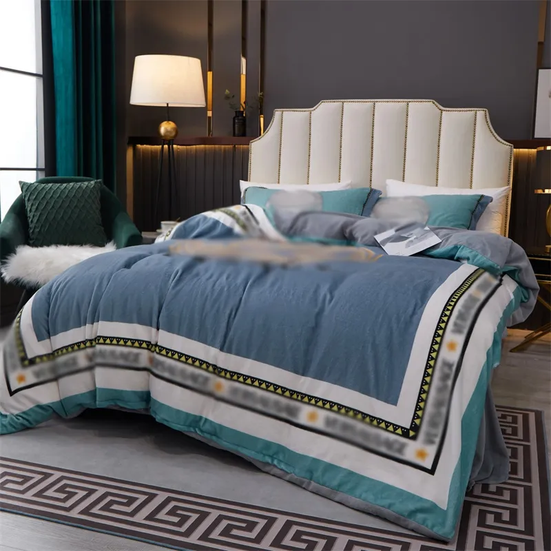 Set di biancheria da letto Coperte Set di biancheria da letto di design invernale bianco nero piumino lenzuola coperte federe Queen comforter marca The quee268x