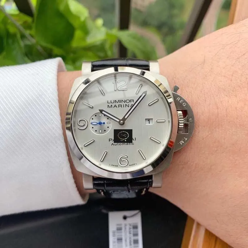 Paneraii montre des montres montres concepteurs luxe panerai mens copie mécanique paneria luminors 44 mm white cadran sport wrists wrists g3cu