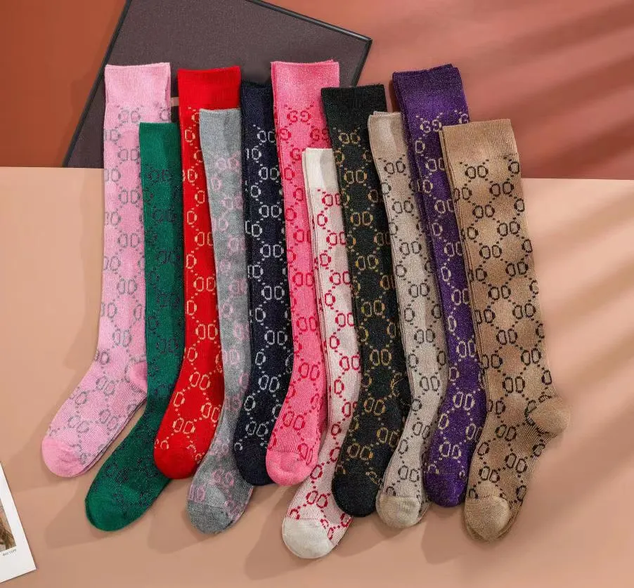 Designer Femmes Hommes Chaussettes Lettre G Chaussette Mode Senior Rues Confortable Genou Jambe Chaussette Haut Bas