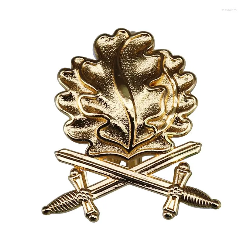 Brooches WWII German Knight Iron Cross Oak Leaves Swords Pin Badge Gold
