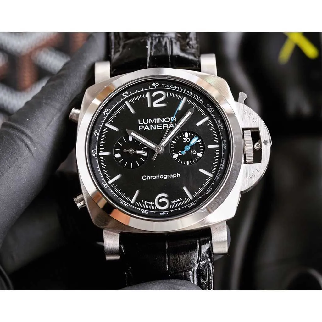 Lyxklockor för mekanisk klocka Swiss Automatic Movement Sapphire Mirror 47mm Importerad Cowhide Watchband Brand Italy Spor XF1T