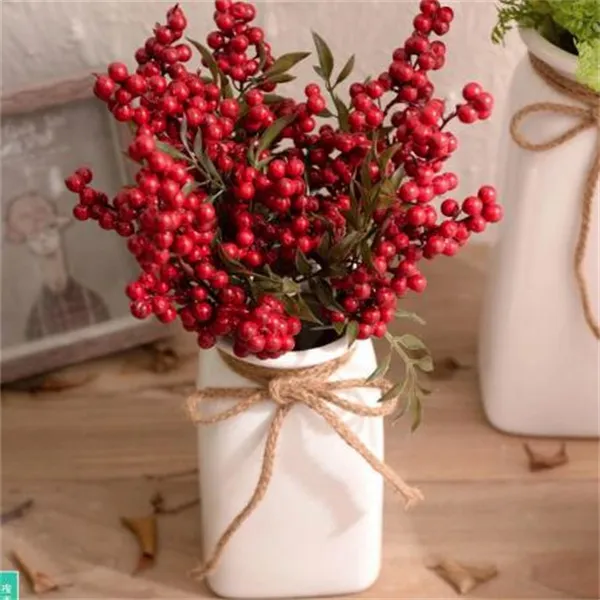 Red Berry Bouquet Wedding Party Decor Juldekoration f￶r hemblommor gren Konstgjord tallkon Nytt ￥r