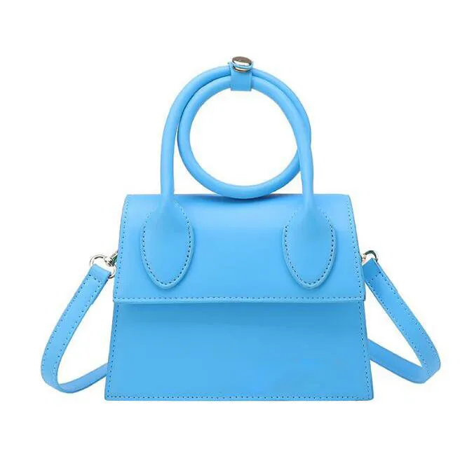 Jocqueus Women Bag الشهيرة العلامة التجارية Pu الجلدية الكتف Crossbody Pags مصمم محافظ صغيرة Mini Tote Clutch Strap