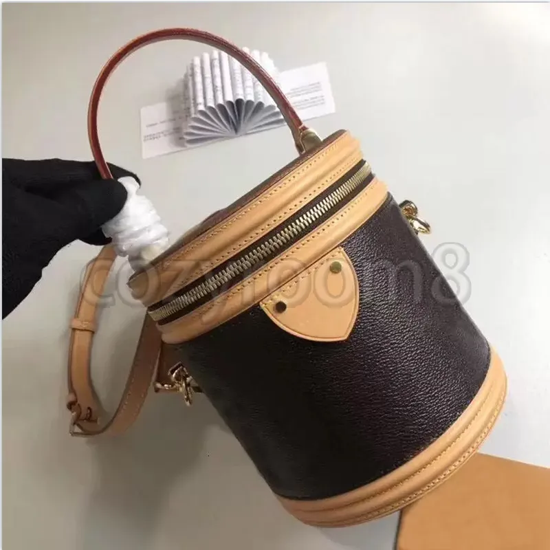 Stilisti Borsa cosmetici Borse da donna di lusso Botti ricchi Borse da presbite classiche in vera pelle Borsess Cannes Petit Noe Borsa a secchiello a tracolla modellante