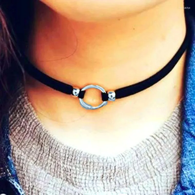 Ras du cou Goth rond noir velours corde colliers pour femmes minimaliste couleur argent perles court gothique bijoux cadeau VGN093