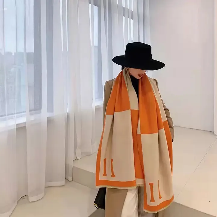 Pashmina della sciarpa invernale per designer Donne classiche della moda calde la moda imitato in lana in lana in avvolgimento a scialle lungo 180 cm