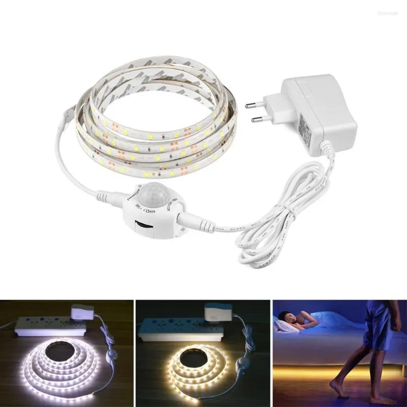 Strisce LED Strip Light Impermeabile AC 220V a DC 12V Bianco caldo Lavabo da cucina Illuminazione PIR Sensore di movimento Lampada per armadio