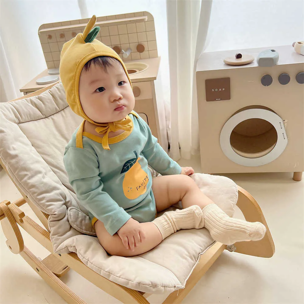 Rompers New Autumn Pear bekväm jumpsuit spädbarn flicka mode tunt bomull bodysuit småbarn pojke kläder och söt frukthatt j220922