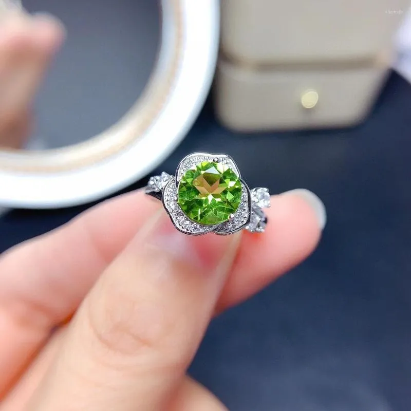 Küme Yüzükleri 2022 Yeşil Olivin Halkası Kadın Mücevherleri için Gerçek 925 Gümüş Oval Doğal Gem Kız Doğum Günü Hediye Yüzeyi Altın Kaplama