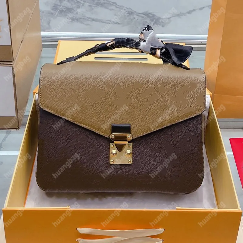 Высокие кожаные сумки на плечах женщины Crossbody Vintage Messenger Bag Luxury Deisgner сумочки для покупок Классическая кузов элегантный тота