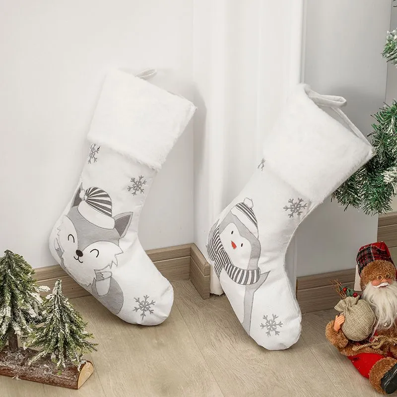 New Christmas decoration supplies Christmas big socks Christmas-tree pendant children`s gift candy bag scene dress up DH9888