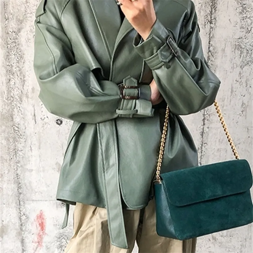 Kvinnorjackor Ftlzz Spring Autumn Women Faux PU Läder Casual Streetwear Outwear Motorcykel Läderjacka med Belt Green Biker Coat 221006